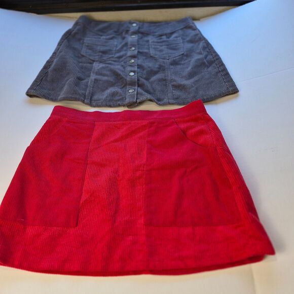 2 Corduroy Skirts, Gray and Red Size L, Cloud Ten & She+Sky, Gray Snaps, Red Zip - Picture 1 of 16